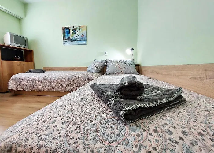 Lejlighed за гости , жк. зорница, бл.36 *