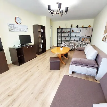 за гости , жк. зорница, бл.36 Apartman *